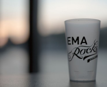 ema_rocks_30