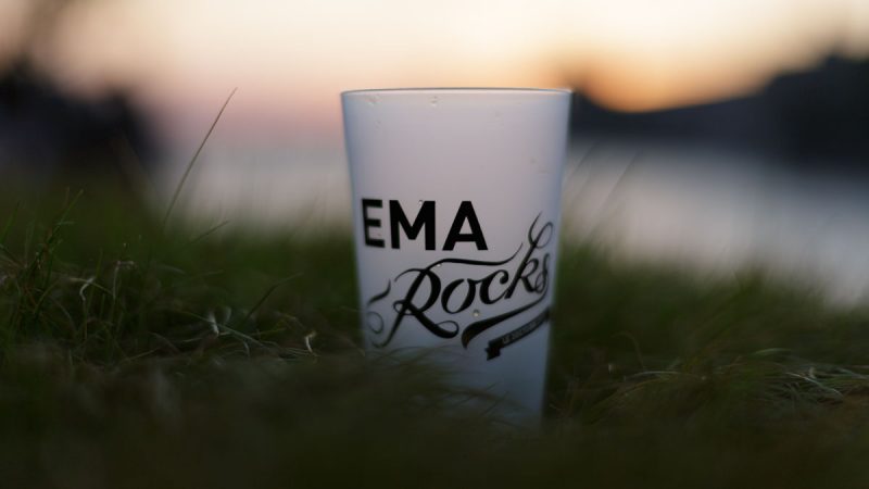 ema_rocks_28